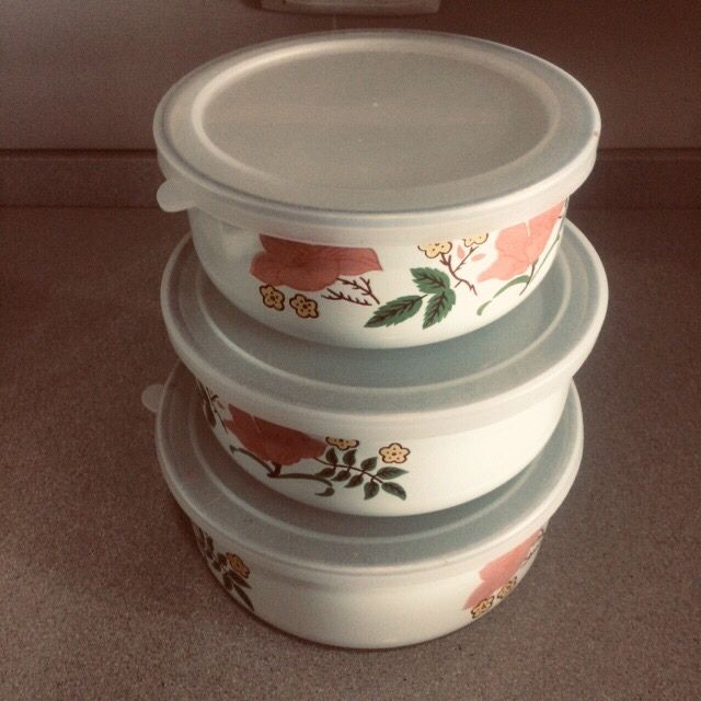 Tupperware (tapeware) - Vintage