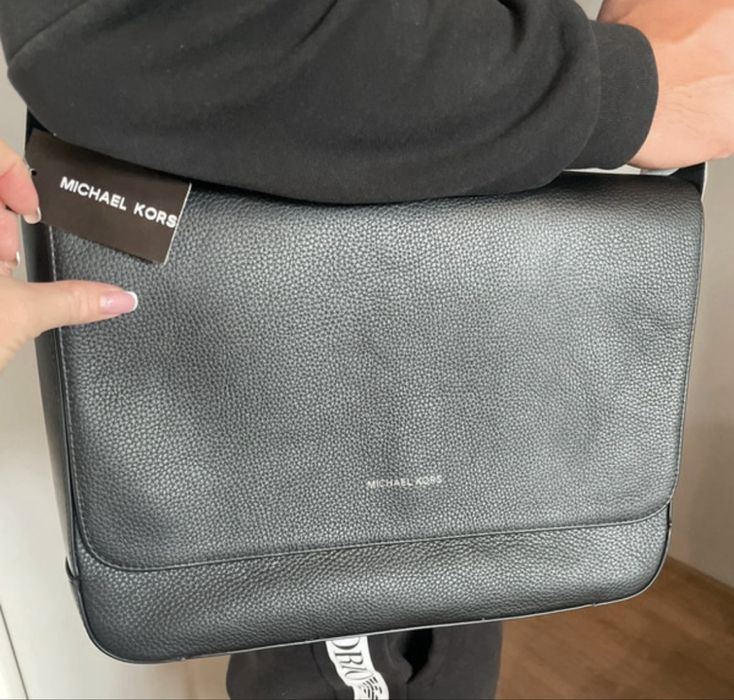 Michael Kors torba skorzana na laptopa