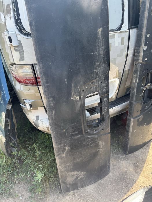 Задний борт крышка багажника nissan navara d40