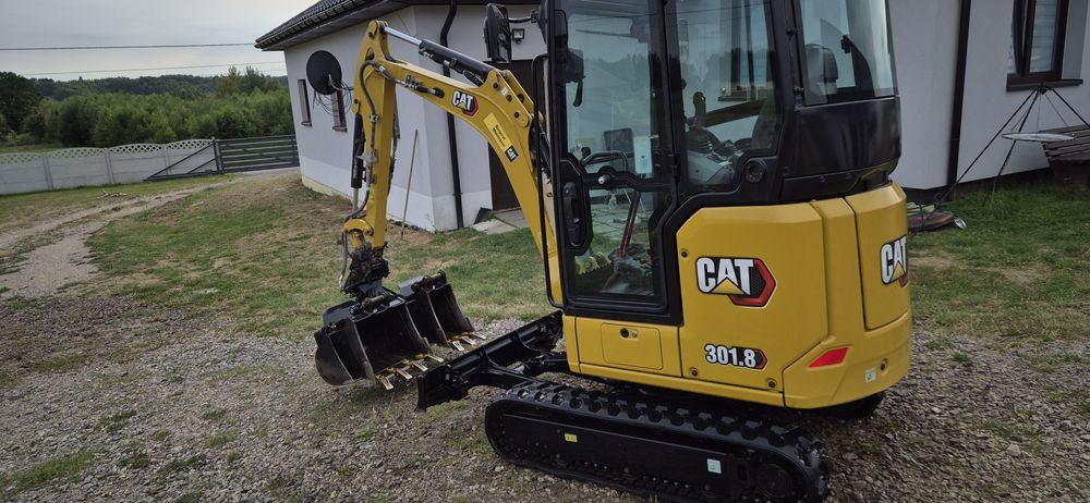 Minikoparka Cat 301.8 2023r 122Mtg jak nowa kupiona 2024r