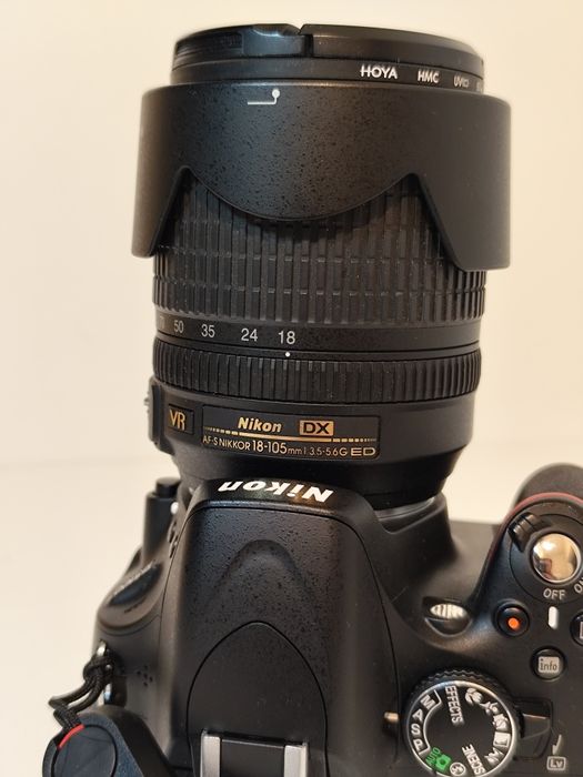 Nikon D5100 + obiektyw 18–105mm + akcesoria