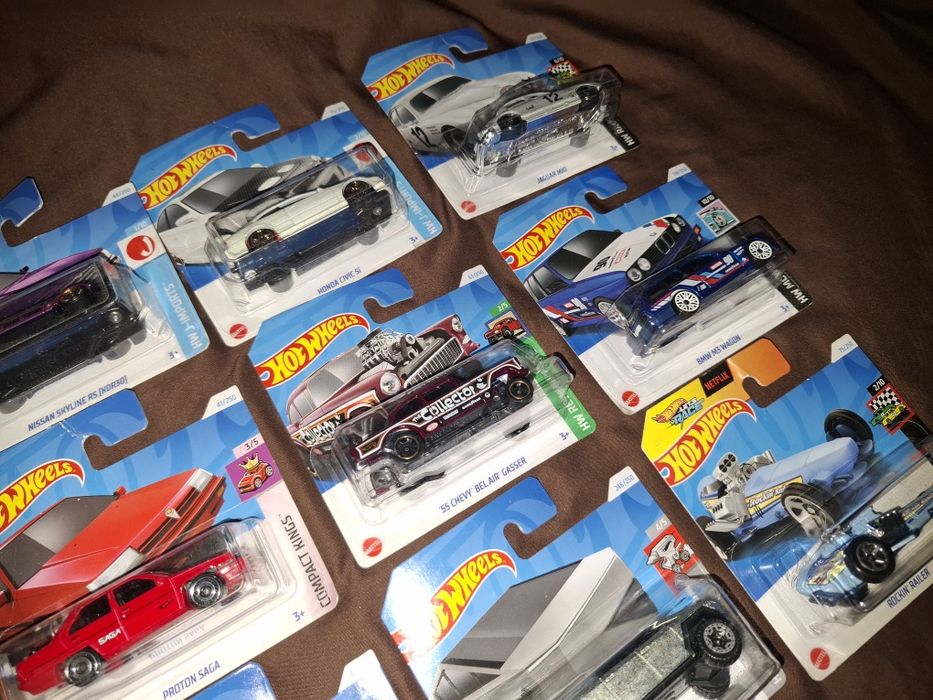 Колекція Hot Wheels 28 моделей нові