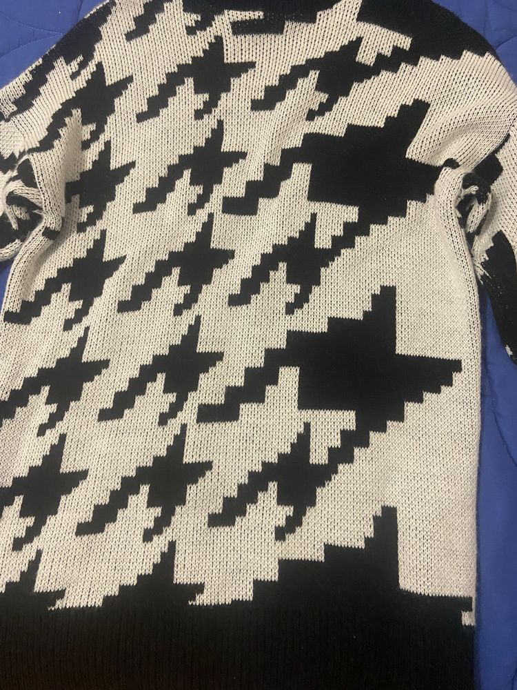 Camisola inverno mulher preta e branca tamanho L ( Portes gratis )