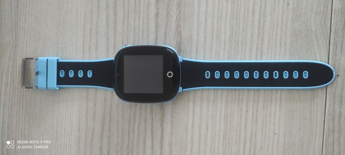 Smartwatch dziecięcy