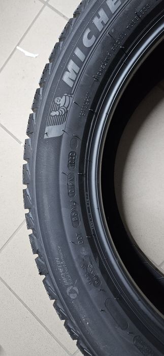 Opony zimowe 255/50 R20