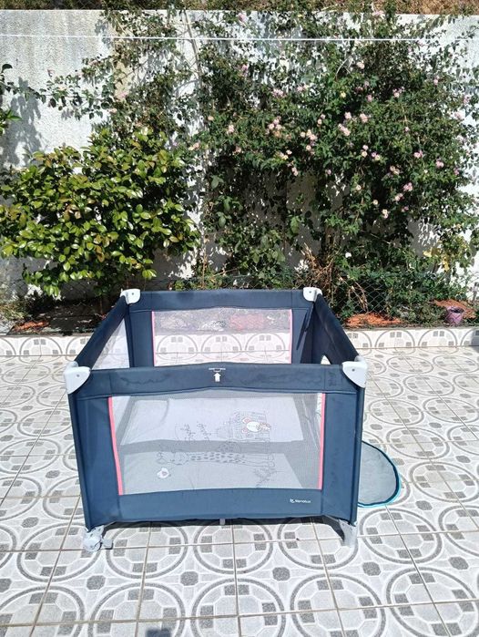 Parque infantil de viagem Sophie la girafe