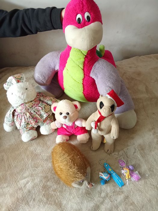 Продам недорого м'ягкі іграшки
