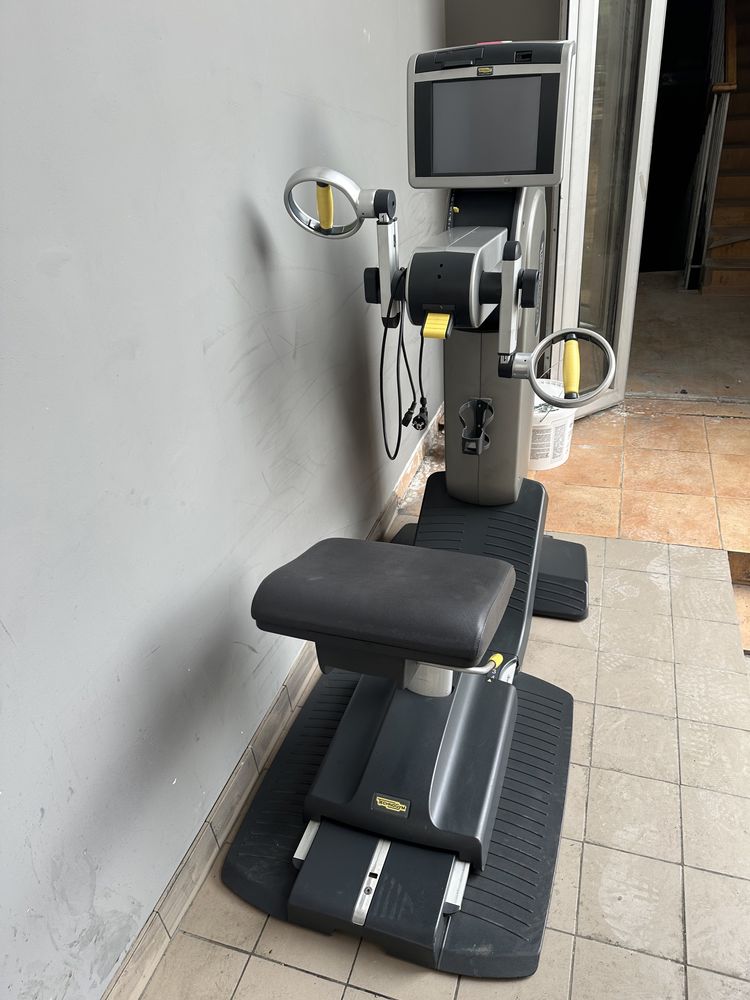 Мотомед , ручной велотренажер  для реабилитации Technogym  excite +700