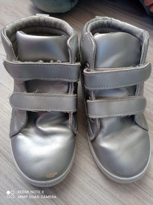 Buty wiosna jesień srebrne Fox bynny Sinsay myszka Minnie na rzepy 28