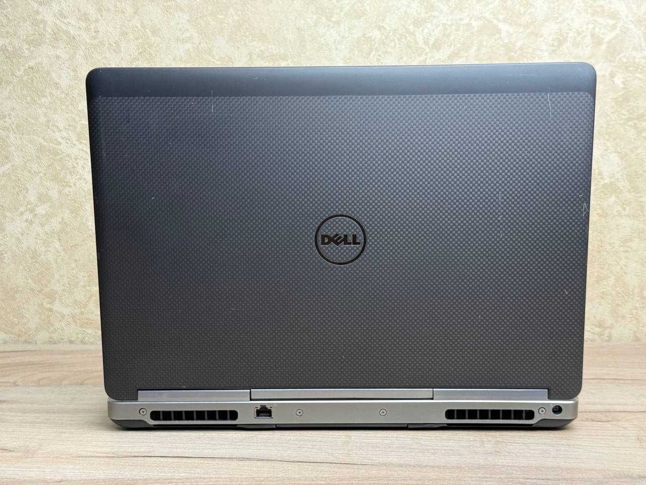 Dell Precision 7520 i7-6820HQ 16/256 видеокарта 4GB GDDR5 акб 3 часа