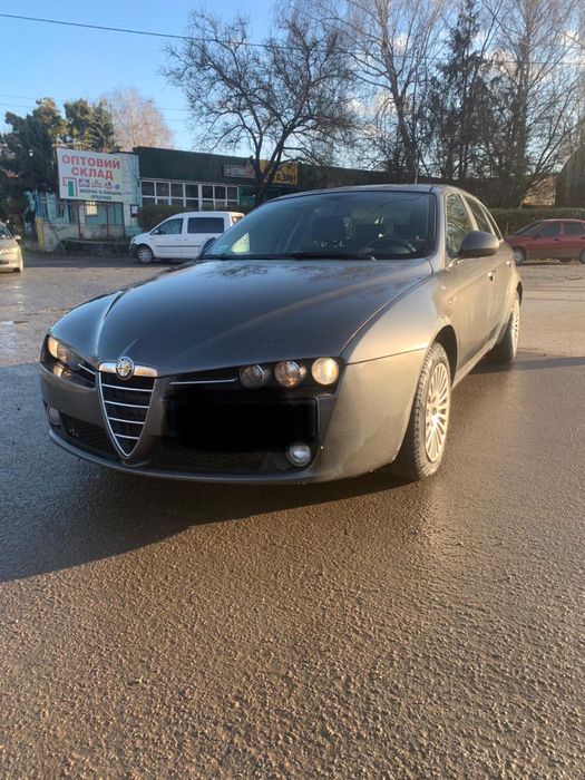 Alfa Romeo 1.8 бен. В дуже чудовому стані. Для військових