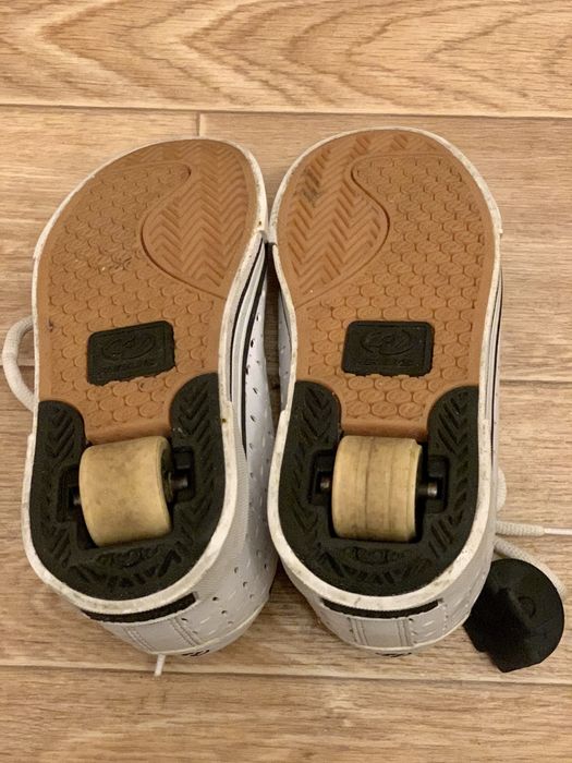 Tênis Heelys tamanho 30