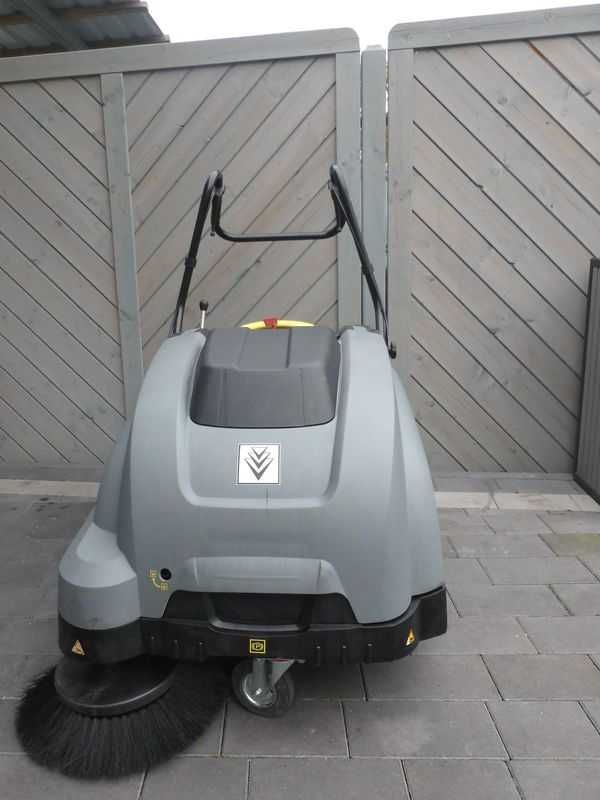 Zamiatarka KARCHER 75/40 W Bp -bateryjna