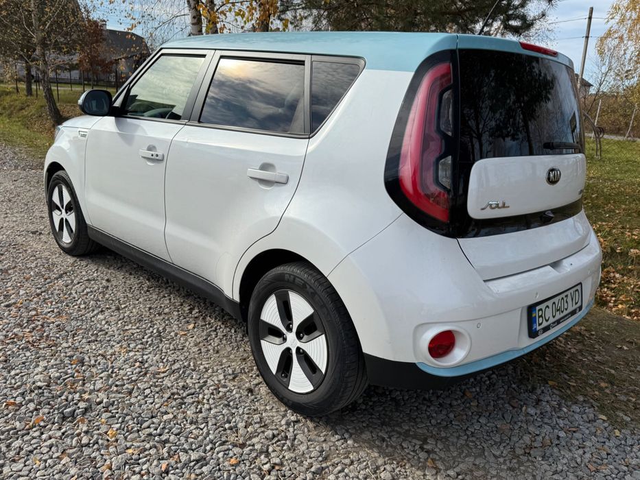 Оренда електромобіля