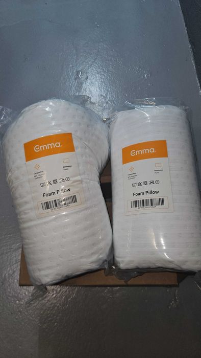 Almofadas EMMA novas em caixa