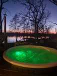 Domek/apartament z jacuzzi/balia i sauna nad jeziorem/pole namiotowe