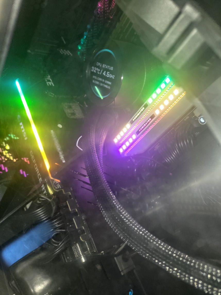 Vendo torre gaming com i9 12900k e rtx3080ti