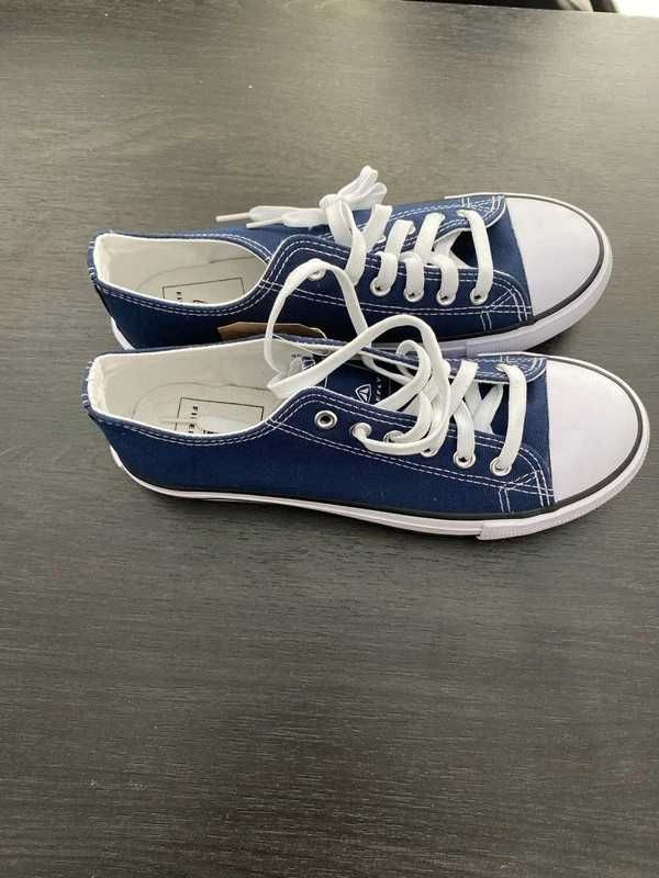 Trampki nowe rozmiar 38 Canvas