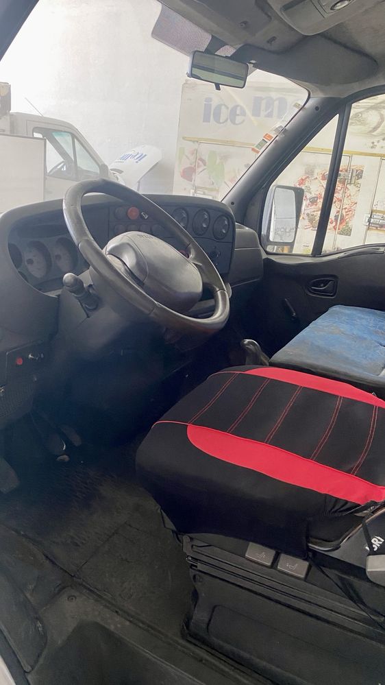 Iveco 35c11 contentor