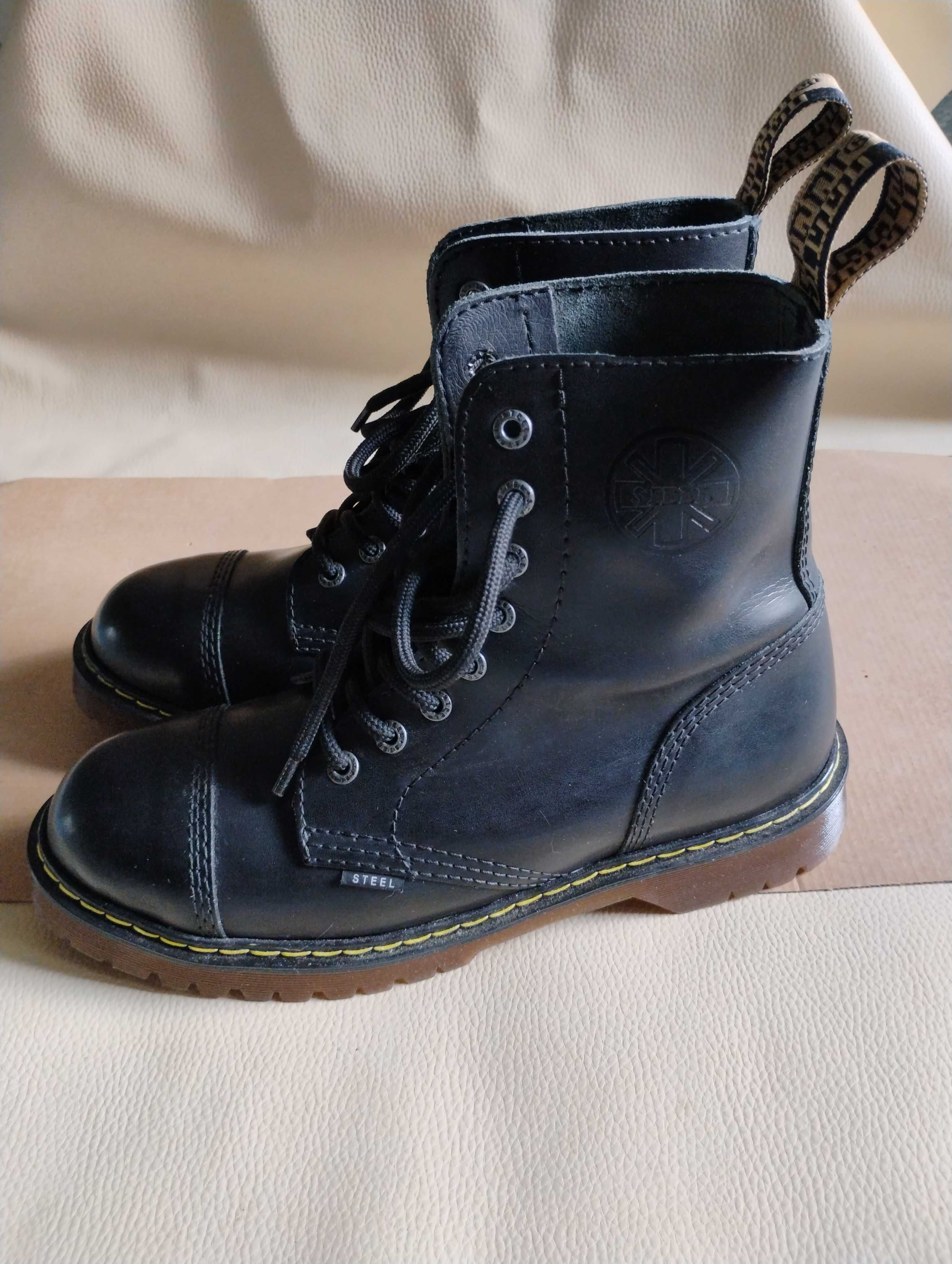 Buty glany Steel czarne 8 dziur - rozmiar 41