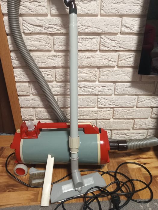 Пылесос Ракета-12А