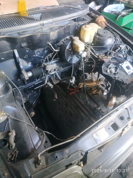 ОпельКадет 1.3 распредвал,головка