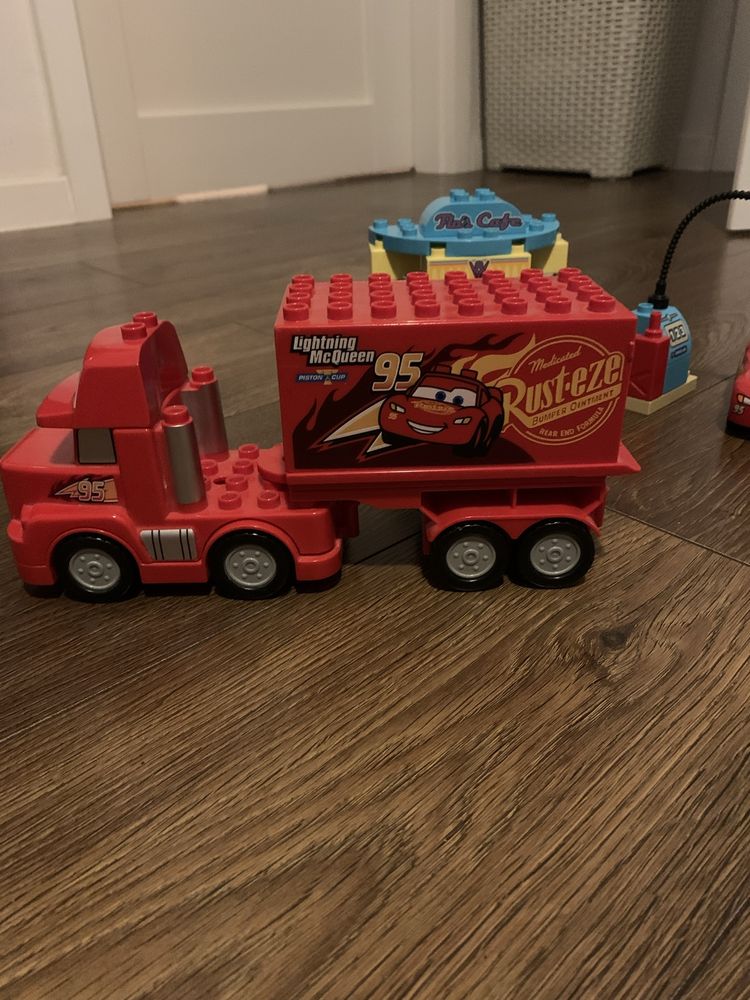 Lego Duplo Cars Kawiarnia Flo 10846