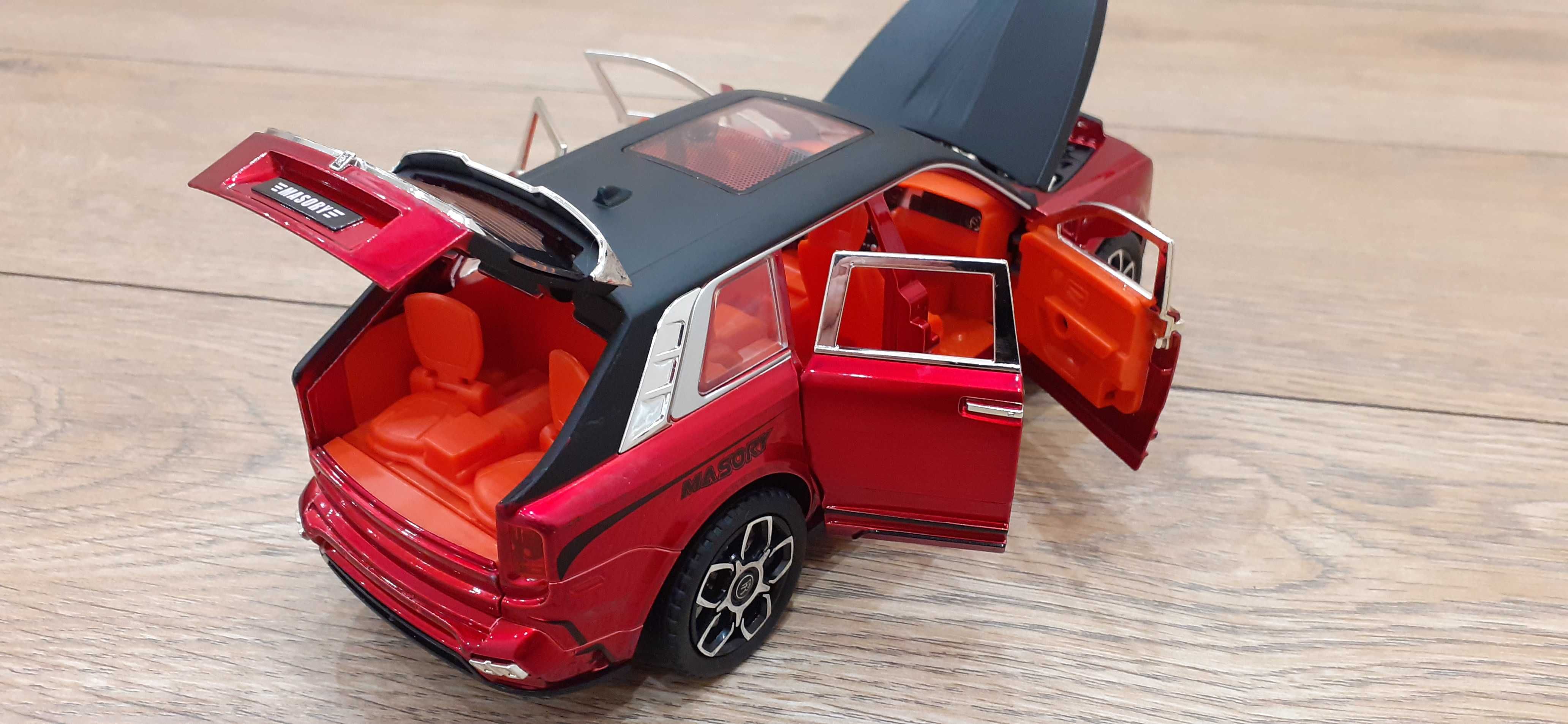 Rolls Royce Culinan Masory 1:24, napęd, światła, dźwięk