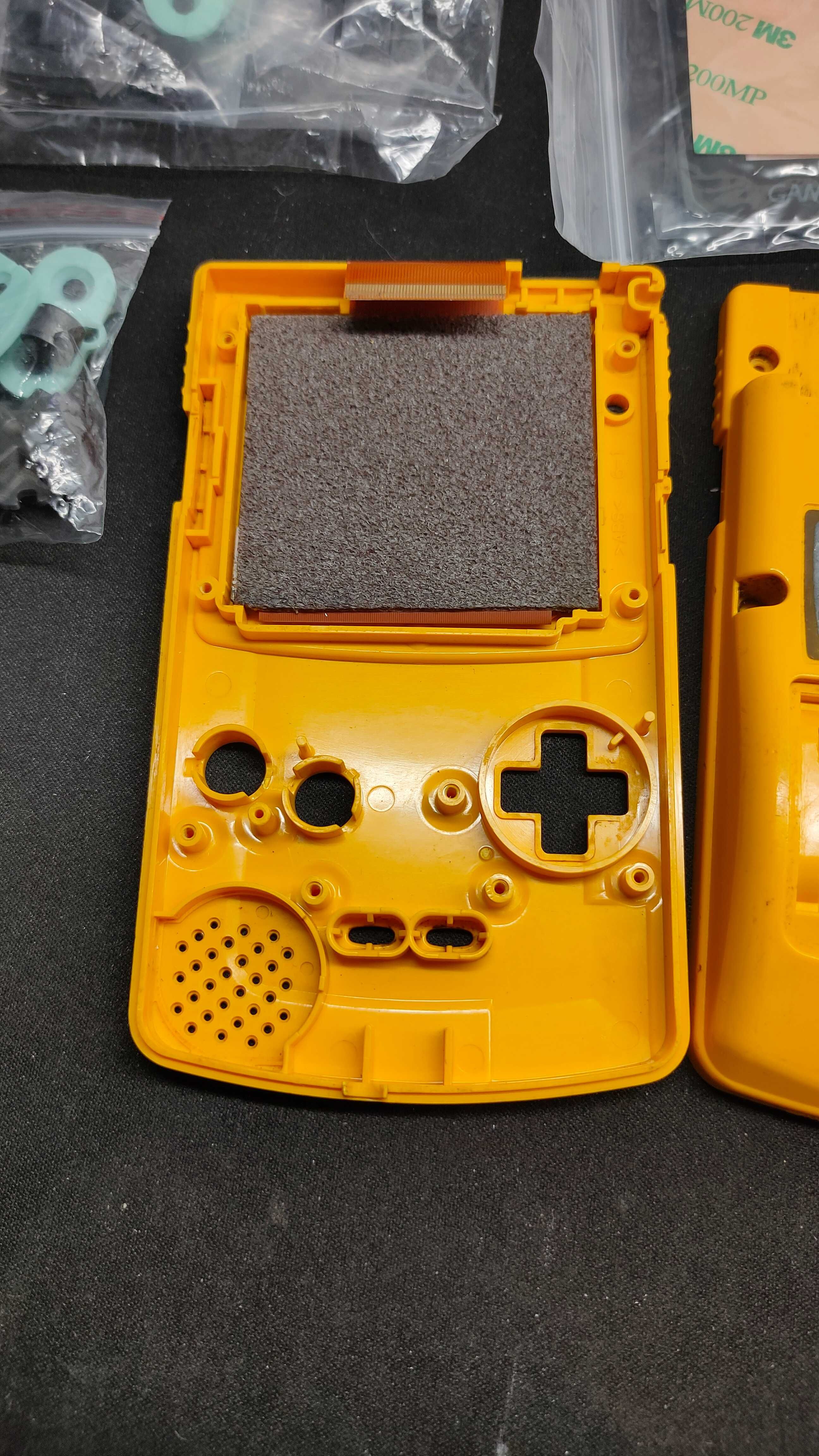 Ecrã 100% funcional e chassis originais Gameboy Color
