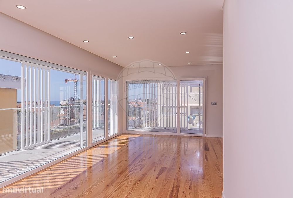 Apartamento T4 para arrendamento