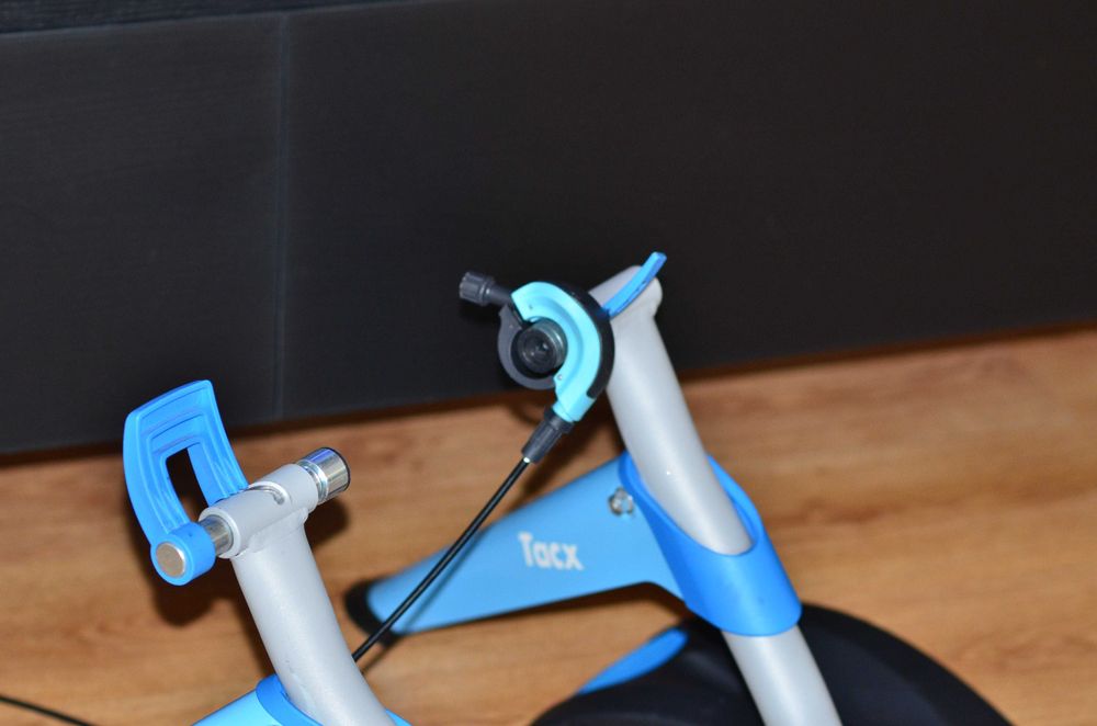 Trenażer magnetyczny rowerowy Tacx Booster