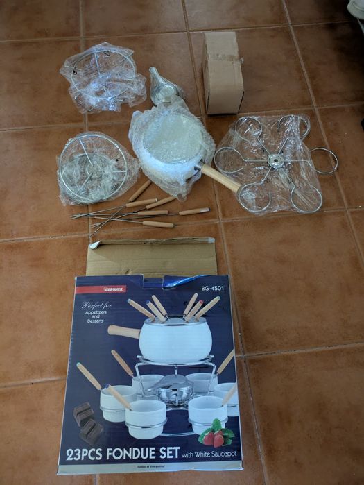 Conjunto de Fondue 23 Peças Bergner – Novo