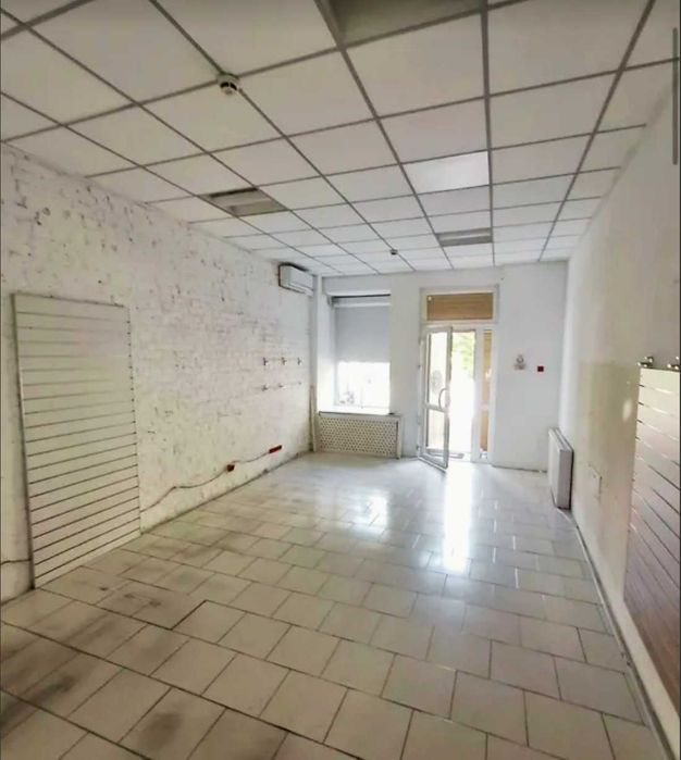 Без % Фасадне приміщення 64м.кв. Окремий вхід. Вул.Володимирська 81