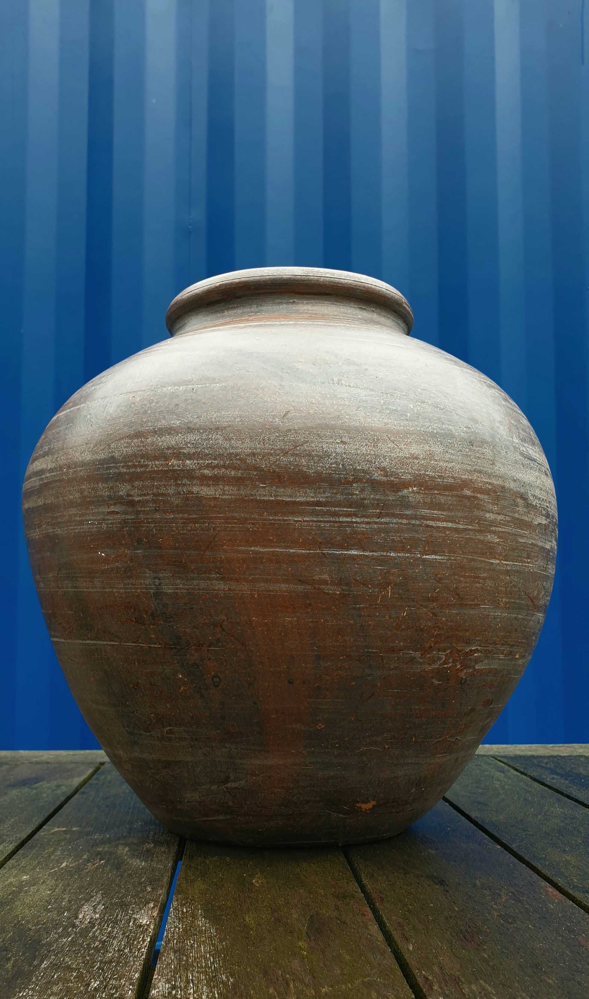 Stary dzban ceramiczny duży