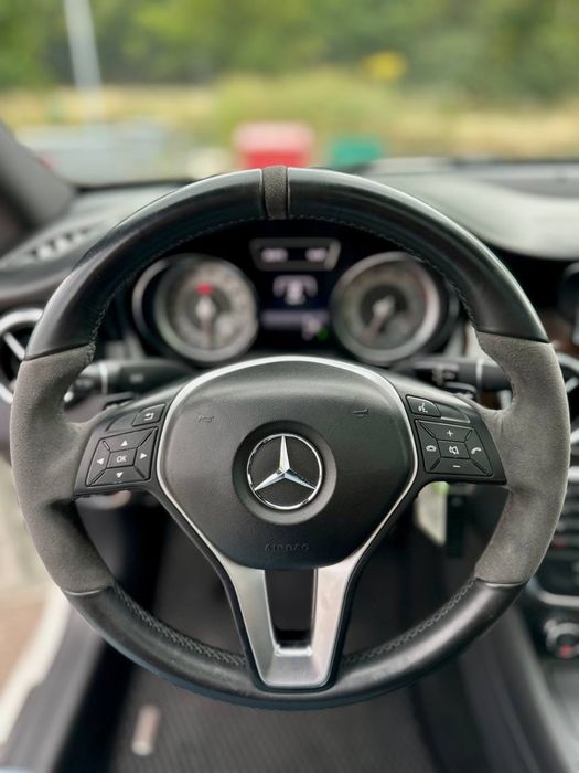 Mercedes Benz CLA