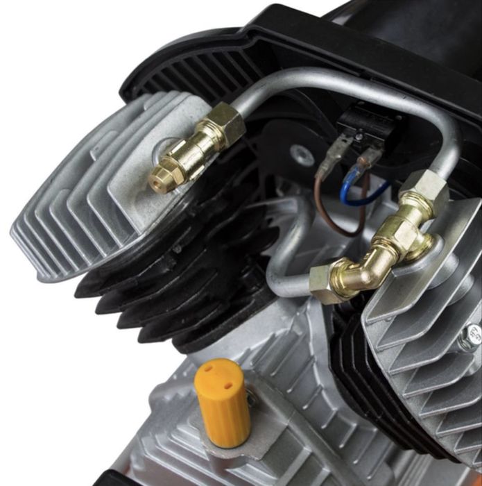 Компрессор  2 поршневой масляный