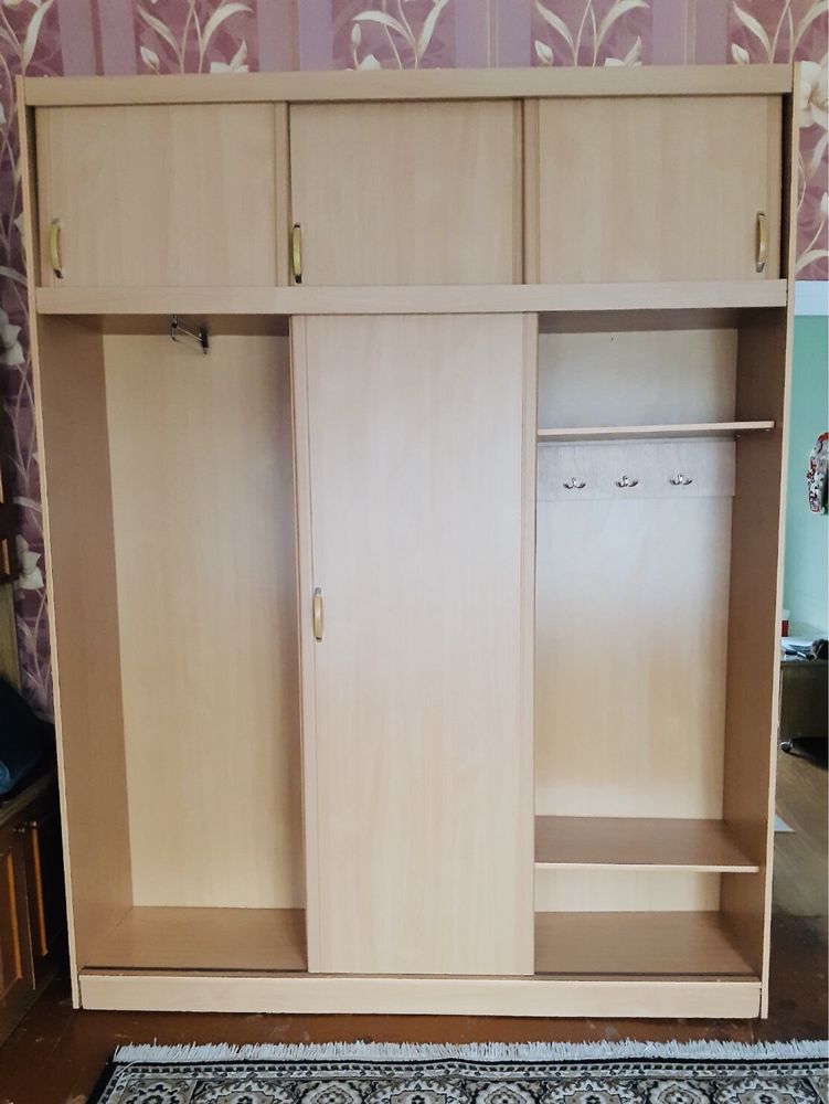 Продам шикарную Прихожую