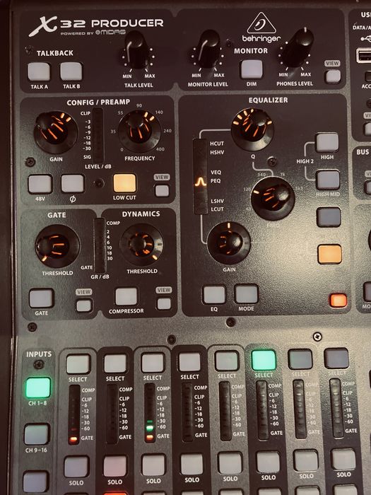 Behringer X32 Producer + hard case !!!