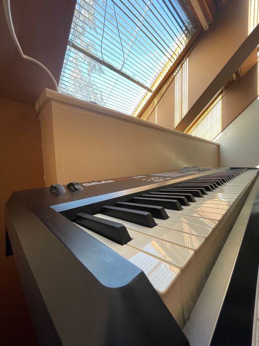 Akai MPK 88 ważona klawiatura sterująca