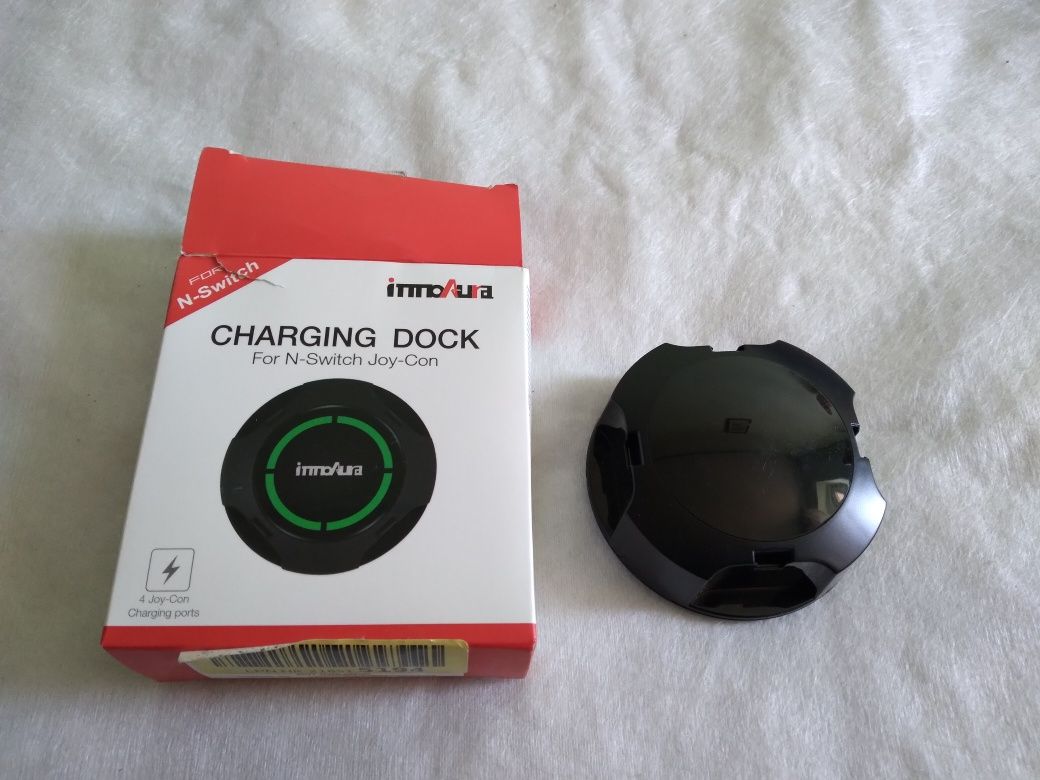 Ładowarka InnoAura do Joy-Con Nintendo Switch na 4 pady