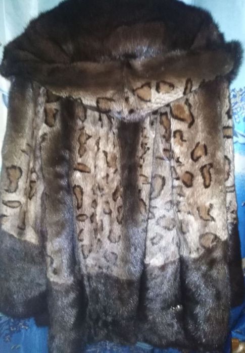 Красивая норковая шуба