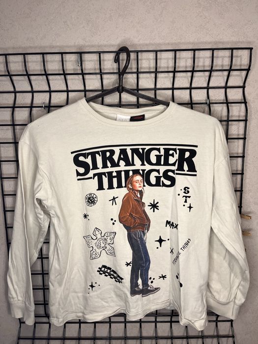 лімітована кофта з калобарацією Stranger Things