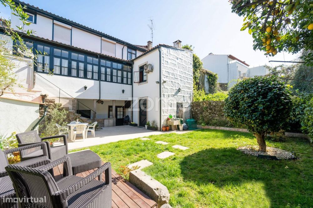 Prédio com 644 m² e Jardim na Rua do Anjo, Braga