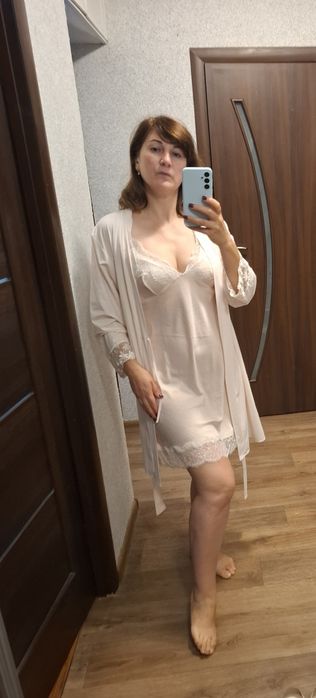 Халатики атласні, пенюар, комбінація
