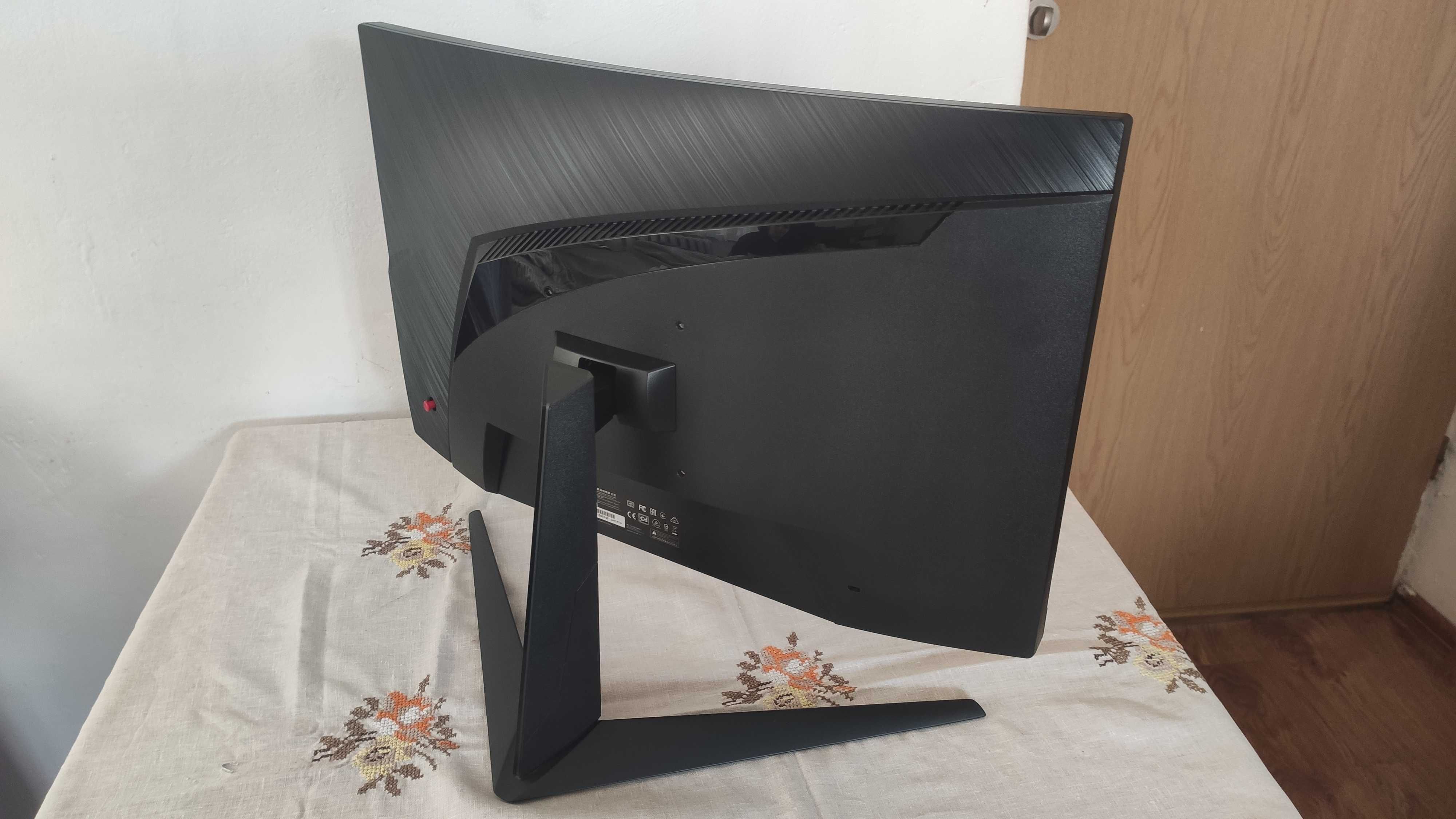 Monitor MSI MAG ARTYMIS 242C 24″ / 165Hz / 1ms / Curved