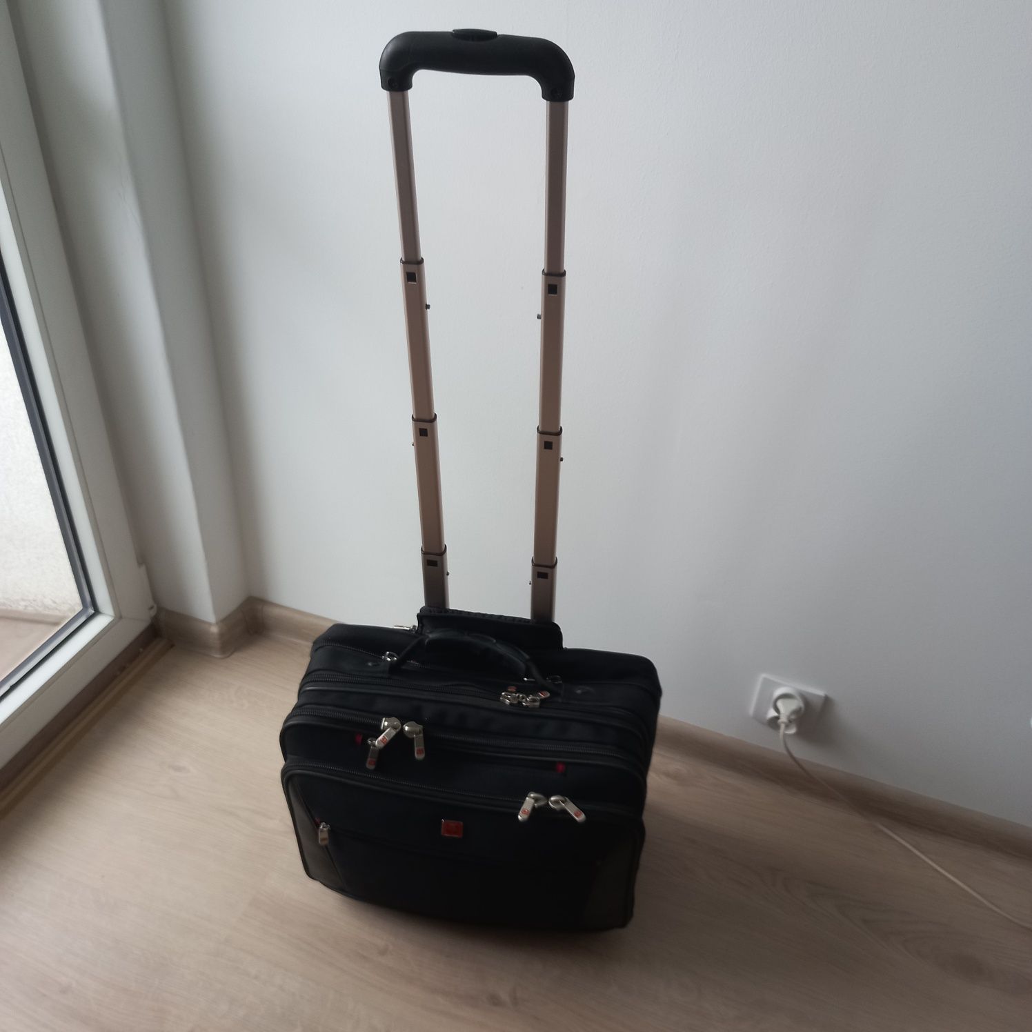 TORBA Wenger na kółkach na laptopa walizka by Swiss Gear
