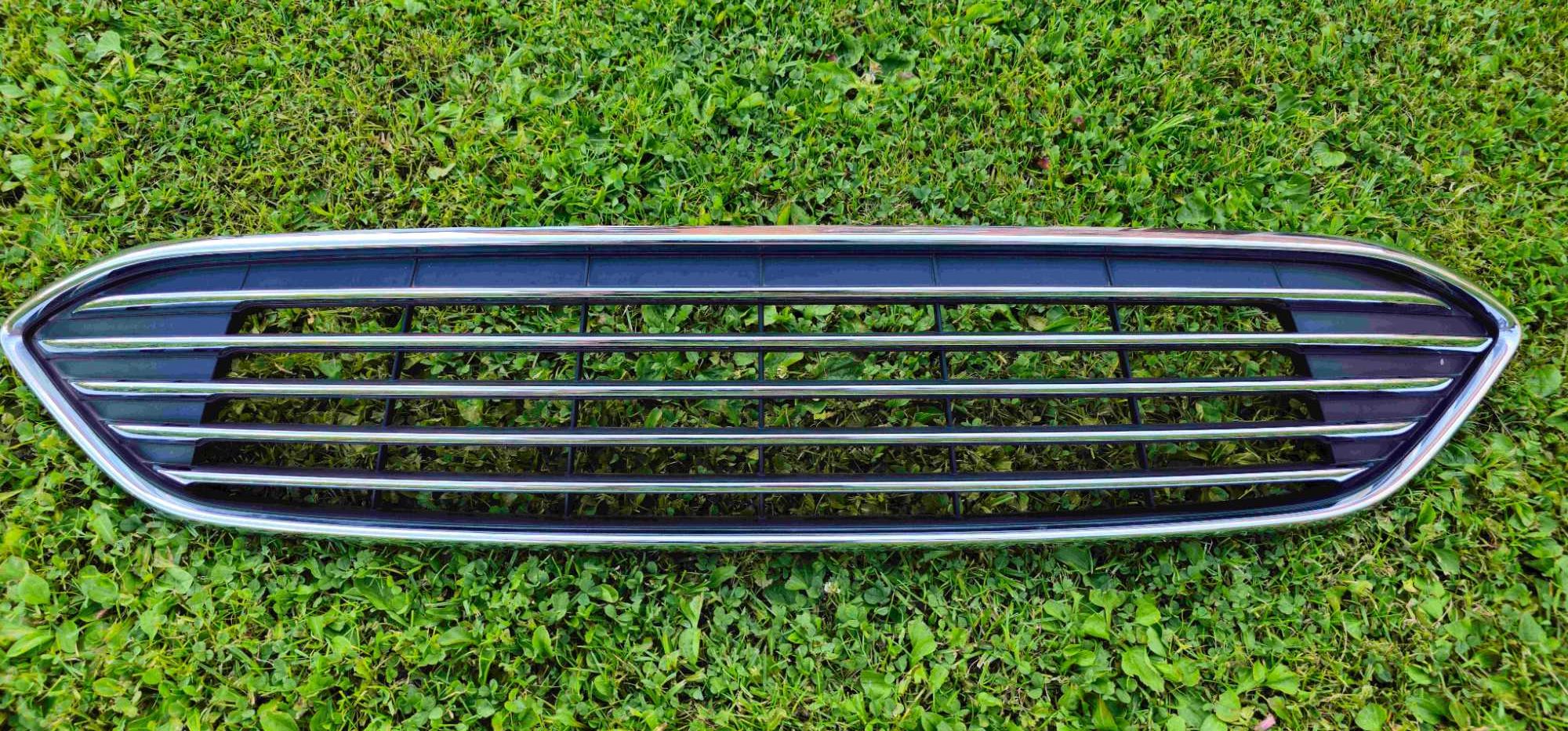 Grill Atrapa Ford Focus Mk3 LIft  14->18 HIGH