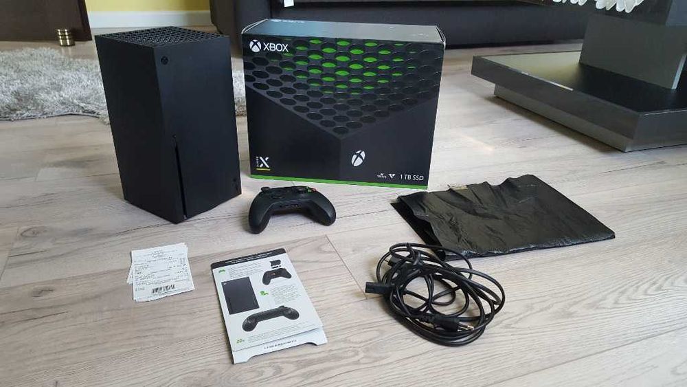Xbox Series X 1TB SSD wersja z napędem Blu Ray