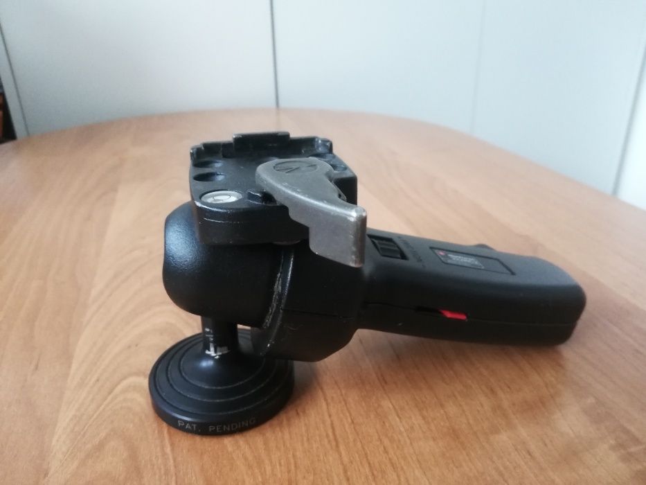 Głowica Manfrotto MN322RC2 HORIZONTAL GRIP ACTION typu joystick