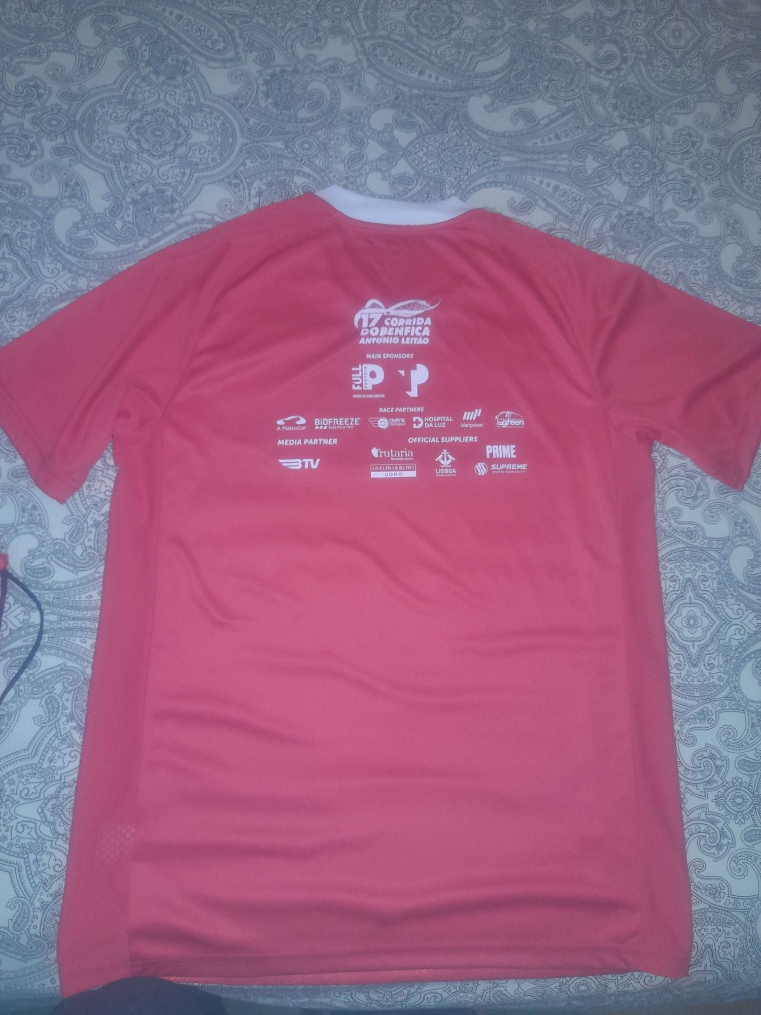 T-shirt e saco "corrida do Benfica"